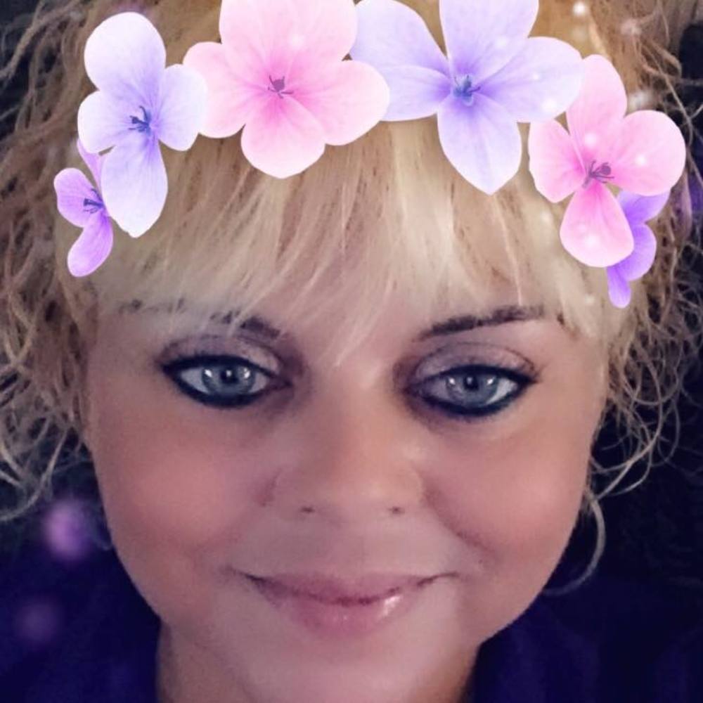 Meet your Posher, Denise